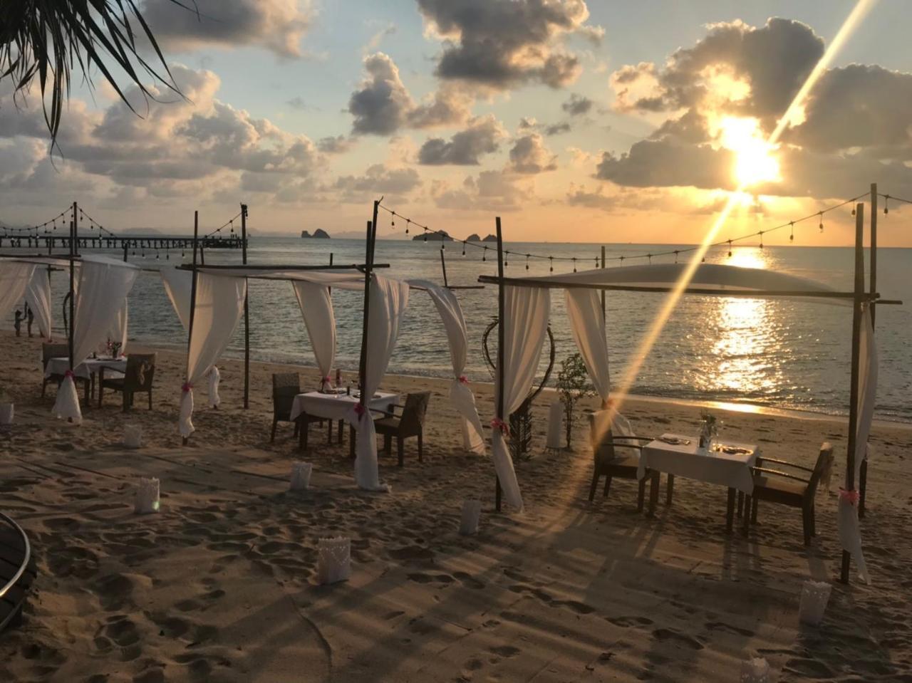 The Sunset Beach Resort & Spa, Taling Ngam, Ko Samui Esterno foto